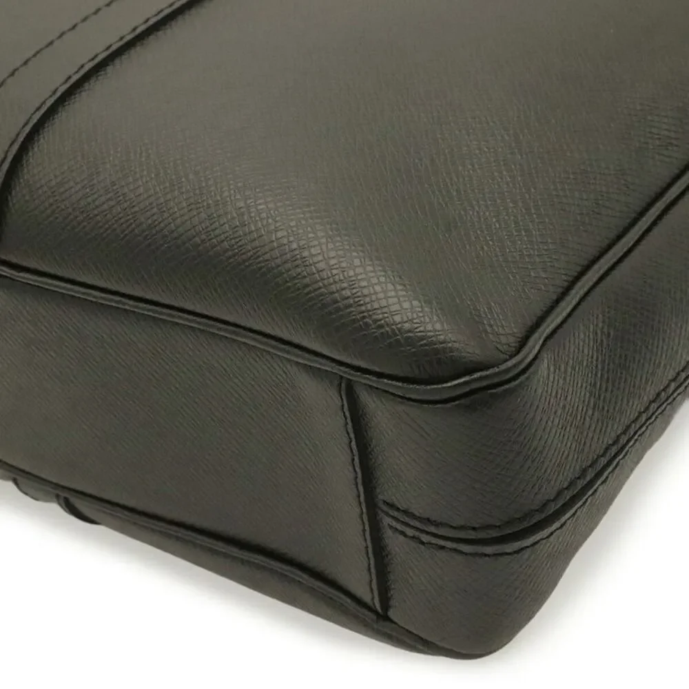 Louis Vuitton Porte Documents Voyage PM